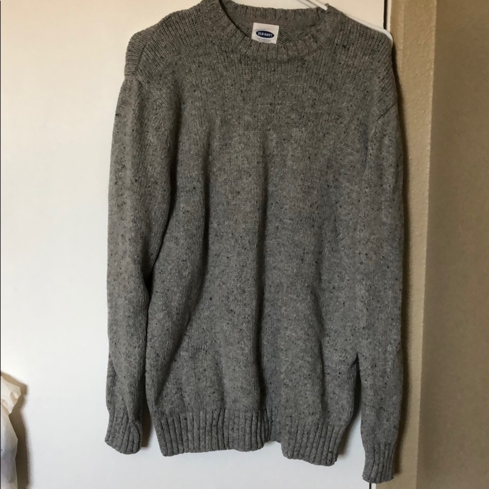 Light grey sweater